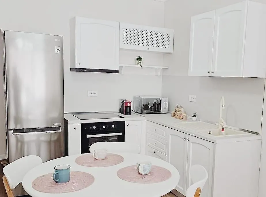 First Street Apartments Sarande