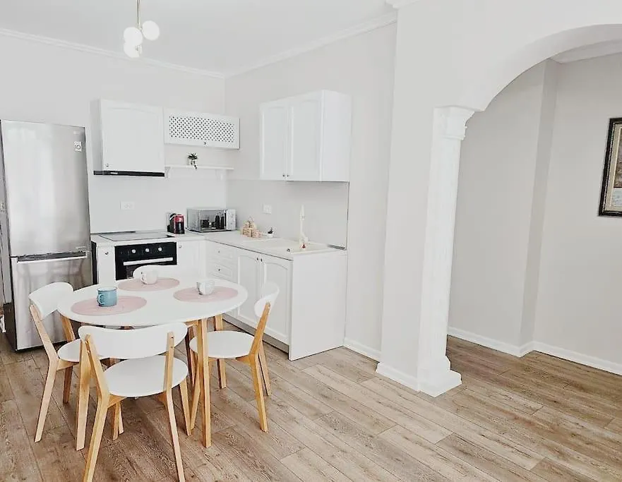 First Street Apartments Sarande